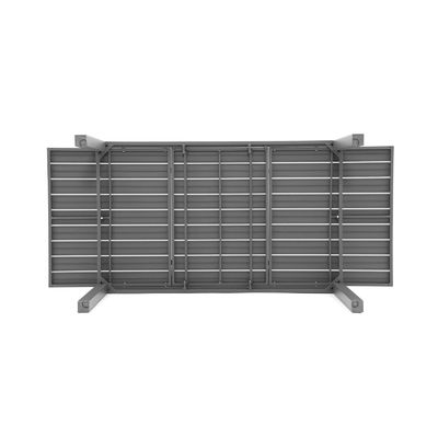 Uitbreidbare metalen eettafel en stoel voor 4-8 personen in de binnenplaats door AJUNION