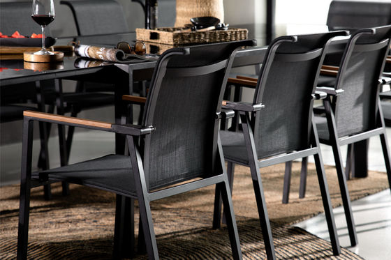 Buiten 8 zitplaatsen uitbreidbare eettafel met fauteuil in modern luxe design