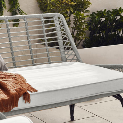 Metalen raam Tuin Set 4 zitplaatsen Balkonmeubelen Plastic Rattan Patio Meubels