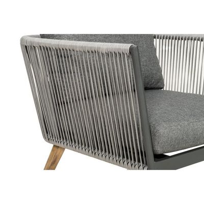 Moderne outdoormeubels met aluminium frame en houtkorrel afwerking