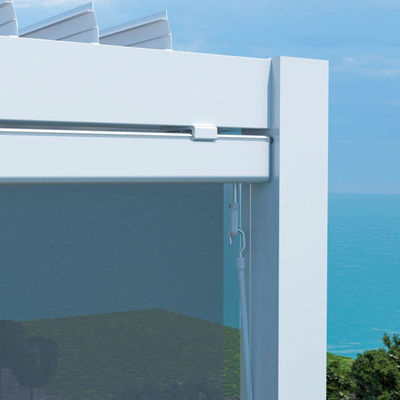 Buitentuinpergola met verstelbaar aluminium dak en bioclimatisch ontwerp
