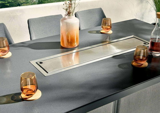 Postverpakkingsvergadering All Weather Outdoor dining set met open haard tafel