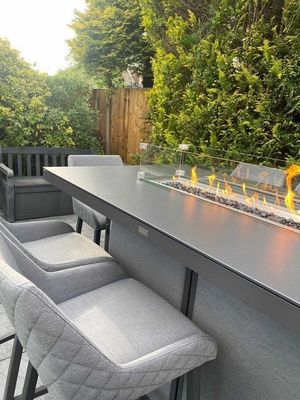Postverpakkingsvergadering All Weather Outdoor dining set met open haard tafel
