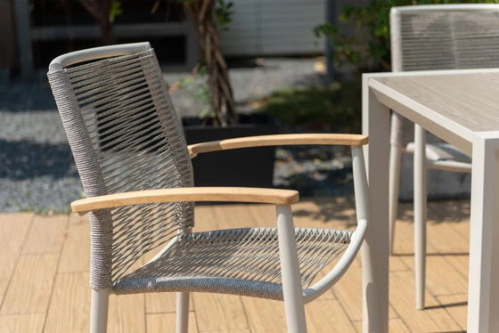 Geniet van een frisse maaltijd met AJUNION Luxe Aluminium Tuin Set en touw weven fauteuil
