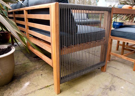 Outdoor dining set met solide houten hoekbank en 3 zitplaatsen bank voor ontspannen maaltijden