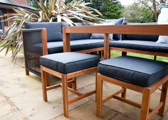 Outdoor dining set met solide houten hoekbank en 3 zitplaatsen bank voor ontspannen maaltijden