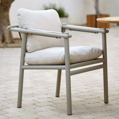 Minimalistische eetkamer set AJUNION Luxe aluminium meubels voor tuin of huis
