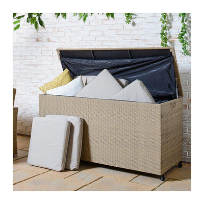 Ruime multifunctionele Wicker Rattan tuin opslagdoos met wielen door AJUNION