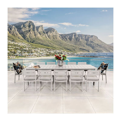 Outdoor restaurant eetkamer set metalen tafel en stoelen voor ontspanning faciliteiten tuin set
