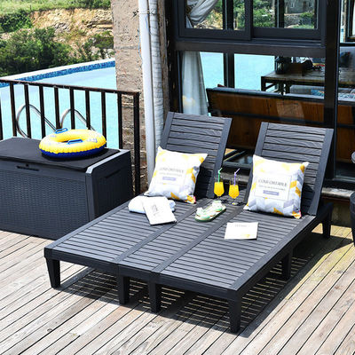 Plastic stapelbare verstelbare ligstoel voor buiten strand patio hotel zwembad