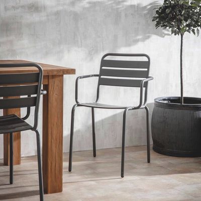 Modern Design AJUNION Metalen stalen tuinstoelen in H85 x W52 x D47cm Grootte