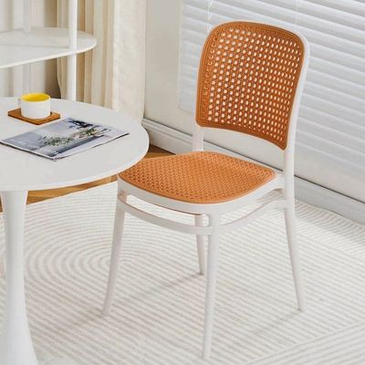 Nordic Stapelbare PP Plastic Rattan Eetstoel voor Outdoor Garden Cafe Restaurant
