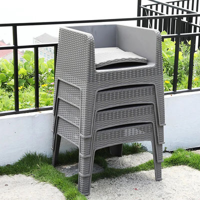 Plastic Cane Stackable Arm Chair voor Outdoor Restaurant Cafe in Villa Patio Garden