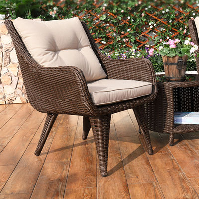 Modern ontwerp geweven PE-rattan fauteuil en eettafel voor buiten villa balkon