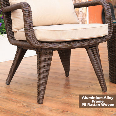 Modern ontwerp geweven PE-rattan fauteuil en eettafel voor buiten villa balkon