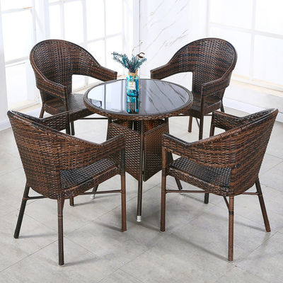 Custom Logo Geweven PE Rattan Eettafel en Stoelen voor Hotel Outdoor Patio fauteuil Set