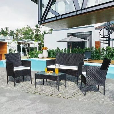 Outdoor Set Patio Tuin Hof Vier stukken Plastic Rattan Wicker Sofas Stoel Tafel