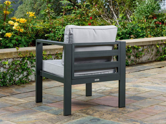 27.5" L x 25.5" W 26" H Aluminium Eetkamer Set met Poly Lumber tafel en paraplu gat