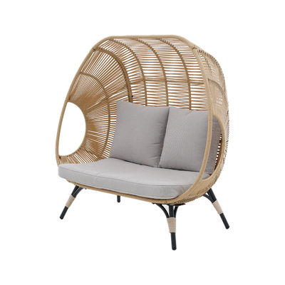 Comfortabele buitenstoel met twee zitplaatsen, staande eierstoel in PE-rattan en staalframe