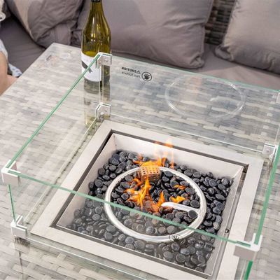Voeg elegantie toe aan uw tuin met AJUNION Wicker Woven Sofa Set en Fire Pit Table