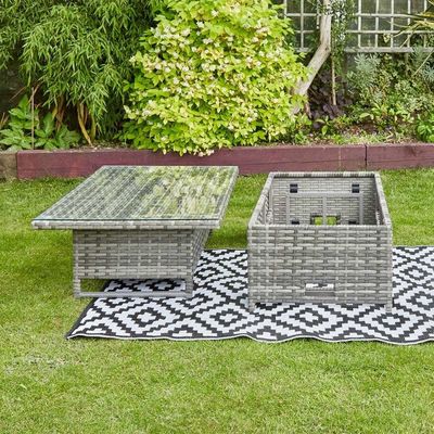9 zitplaatsen Rattan Woven Tuinmeubilair Set met modern ontwerp en verstelbare tafel