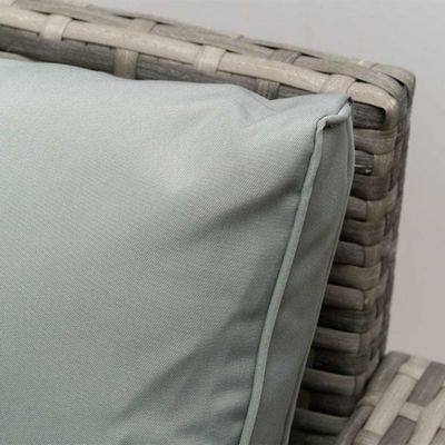 All Weather Rattan Outdoor Sofa Set Drie zitplaatsen L182xW70xH78cm Kussendikte 9cm