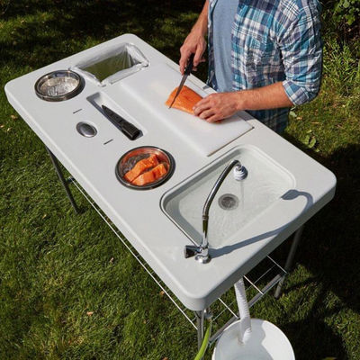 Draagbare plastic-metalen opvouwbare tafel voor buitencamping en tuinactiviteiten