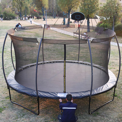 Volwassenen Kinderen Basketbal Hoop Set Trampoline met beschermend net en logo optie