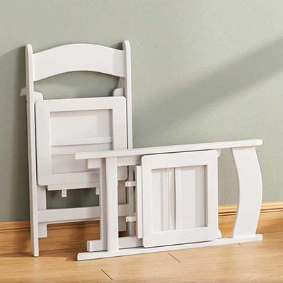 Moderne eenvoudige kleine draagbare witte plastic hars vouwbare eetstoelen voor hotel bruiloft