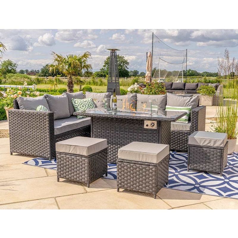 Modulair meubilair Wicker Rattan Outdoor Set met vuurput Tafel AJUNION Tuinontwerp